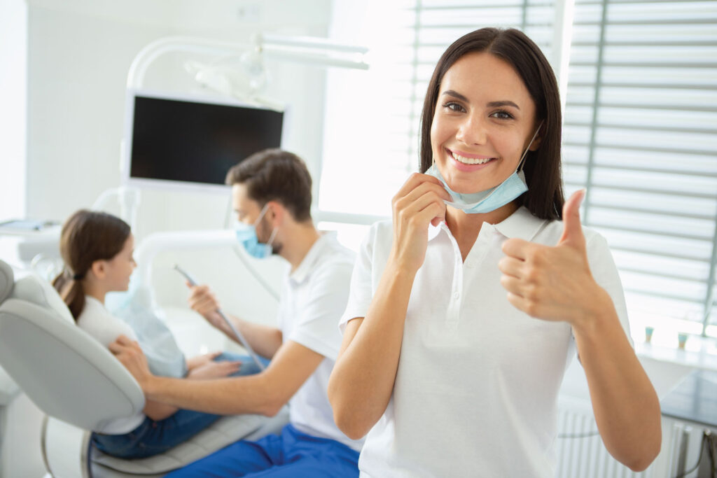 benefits of seo service for dental practice - dentist office